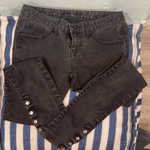 Black Guess skinny jeans with ankle snap size 27